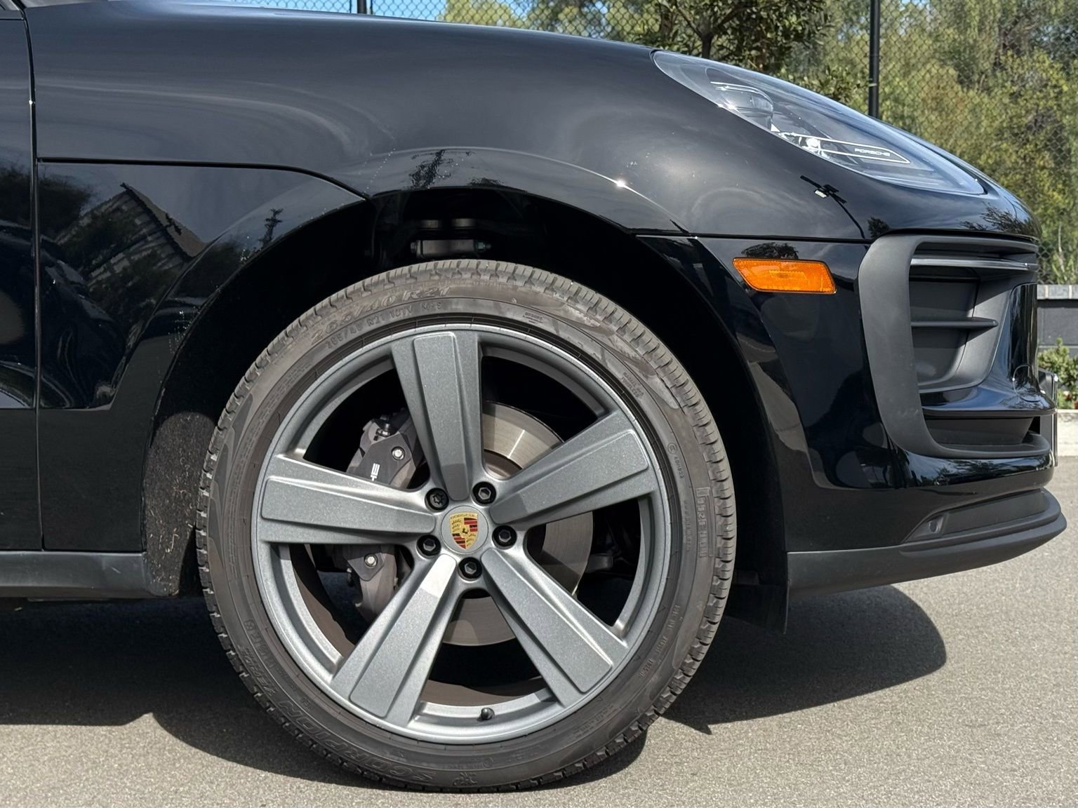 Used 2025 Porsche Macan image 11