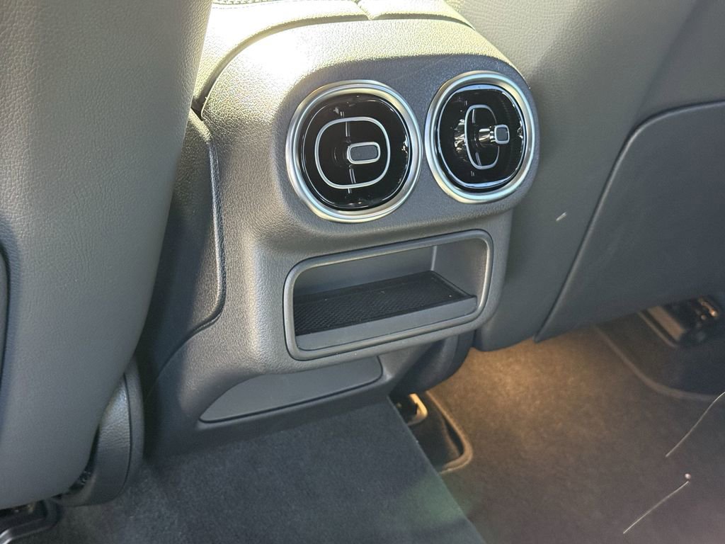 Certified 2025 Mercedes-Benz GLC 300 4MATIC image 19