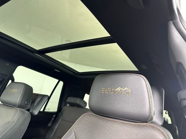 Used 2024 Chevrolet Tahoe High Country w/ Advanced Technology Package image 12