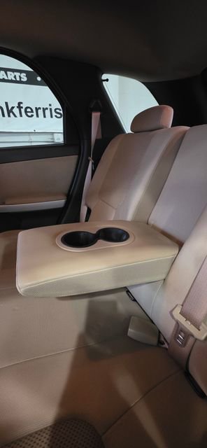 Used 2008 Pontiac Torrent 2WD w/ Preferred Package image 25