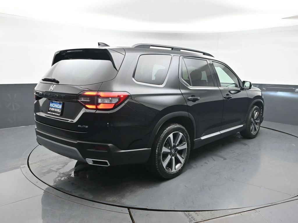 Certified 2023 Honda Pilot Elite image 6