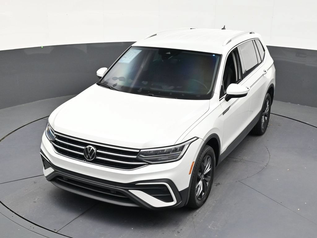 Used 2023 Volkswagen Tiguan SE FWD image 19