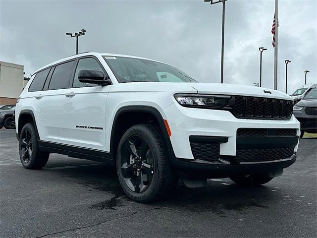 New 2025 Jeep Grand Cherokee L Altitude image 26