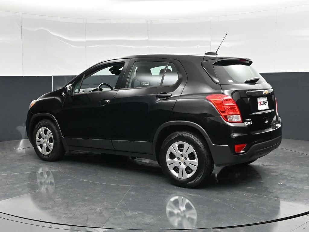 Used 2018 Chevrolet Trax LS FWD image 11