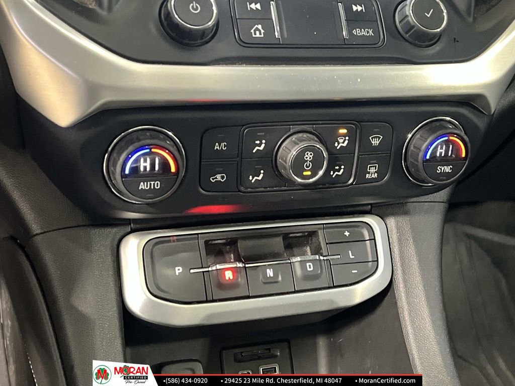 Used 2020 GMC Acadia SLT w/ Driver Alert Package II image 26