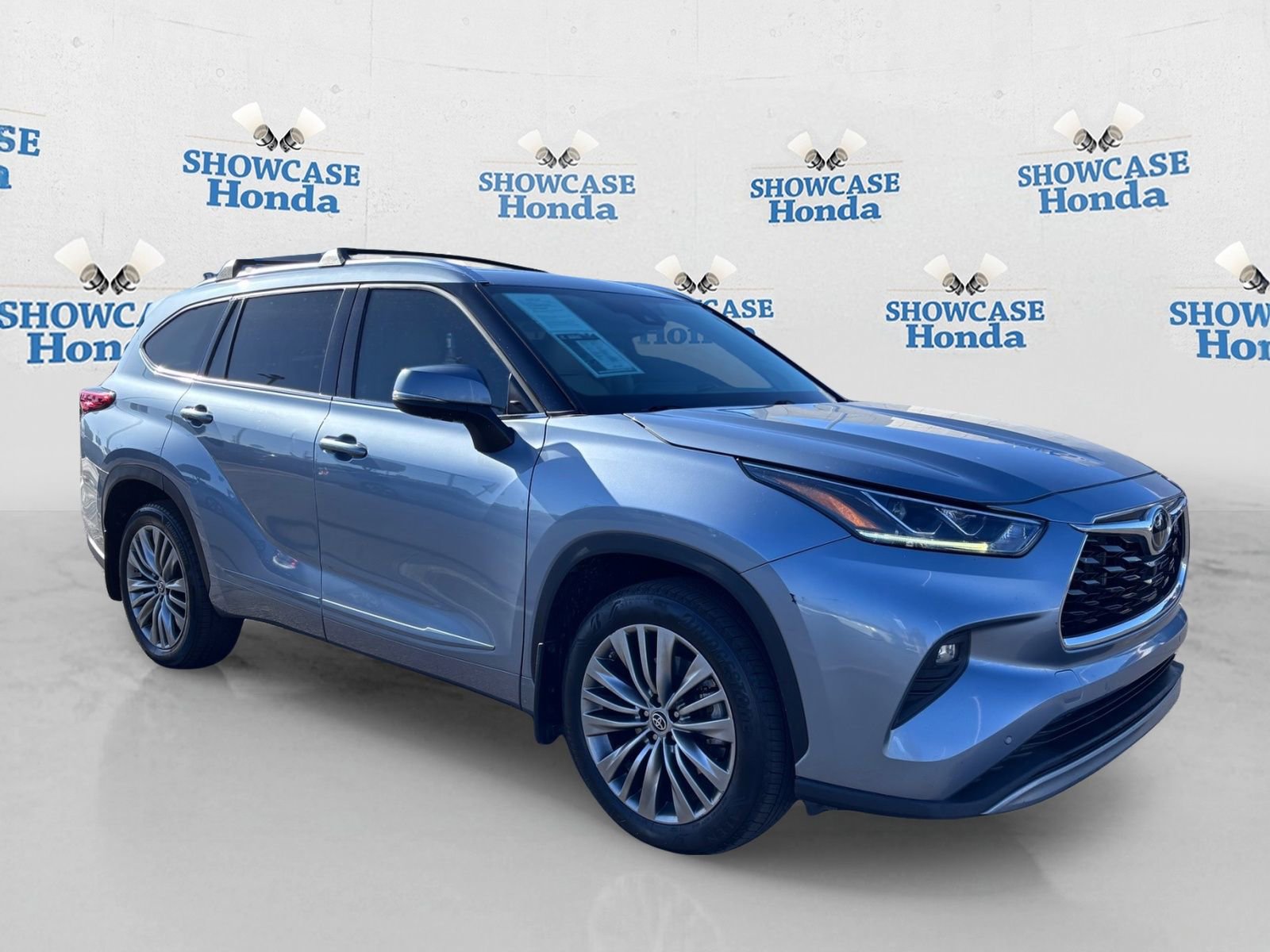 Used 2021 Toyota Highlander Platinum AWD/4WD image 10