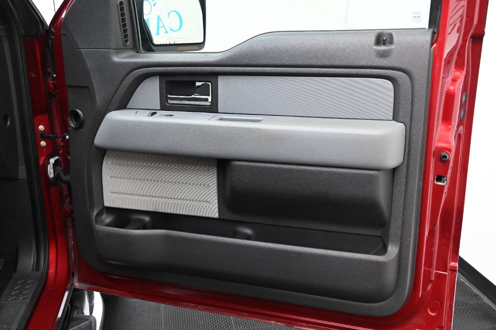 Used 2013 Ford F150 XLT w/ Luxury Equipment Group RWD image 19