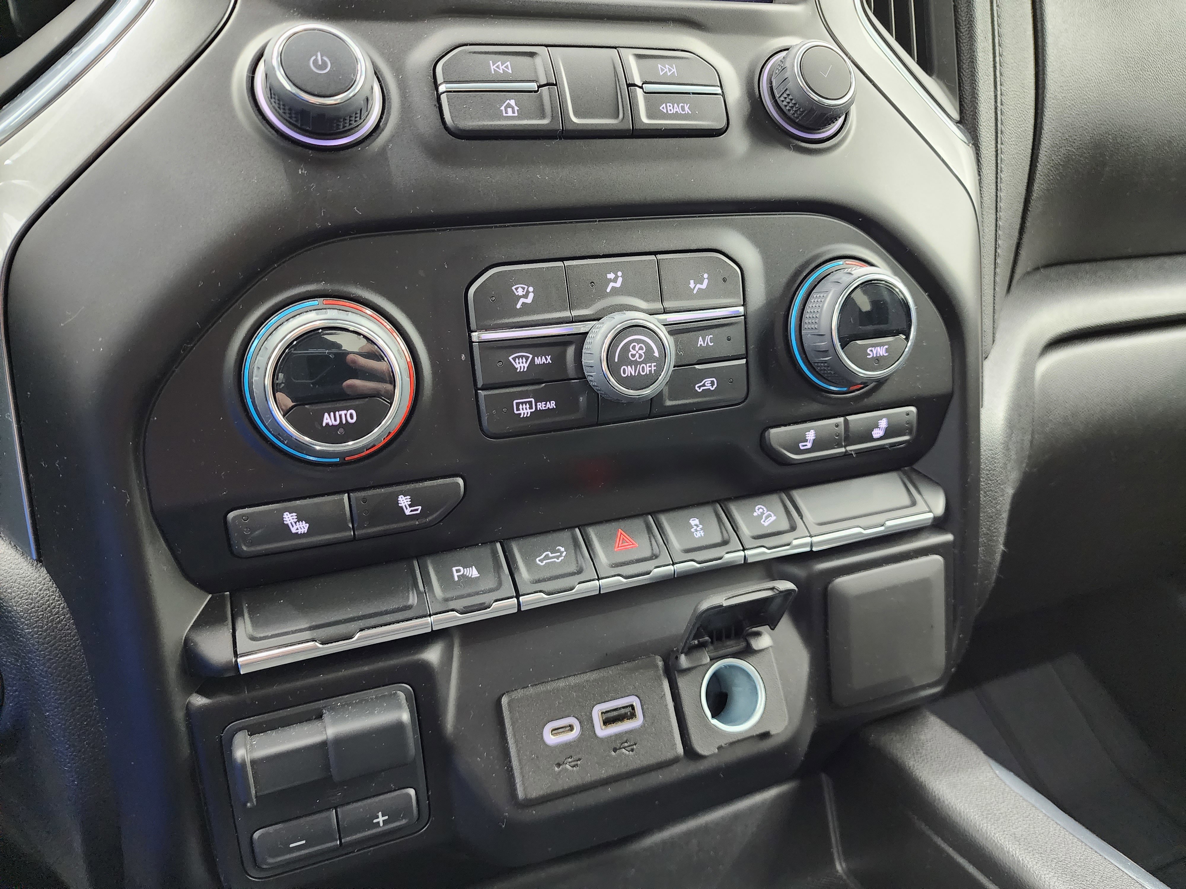 Used 2023 Chevrolet Silverado 2500 LT w/ Z71 Sport Edition image 42