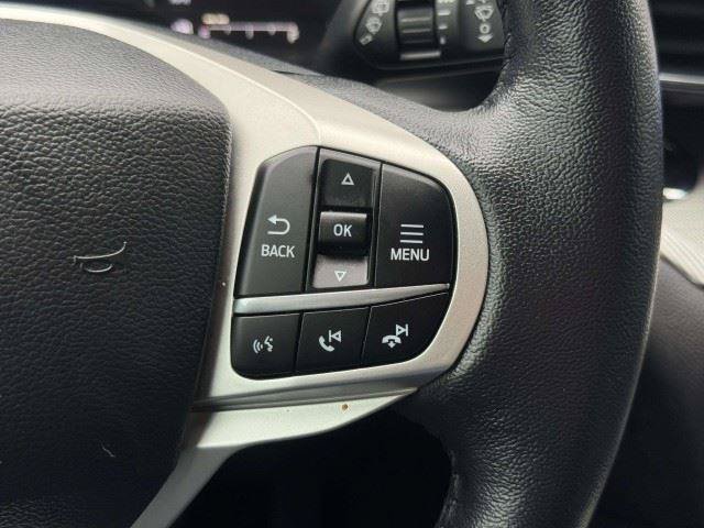 Used 2024 Ford Explorer XLT w/ Equipment Group 202A RWD image 28