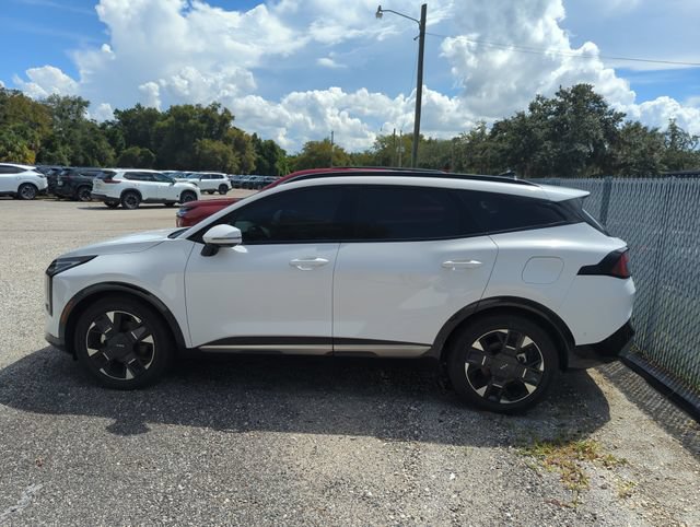Used 2026 Kia Sportage SX FWD image 2