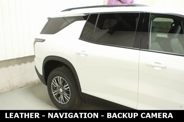 New 2025 Chevrolet Traverse LT w/ Driver Confidence Package image 4