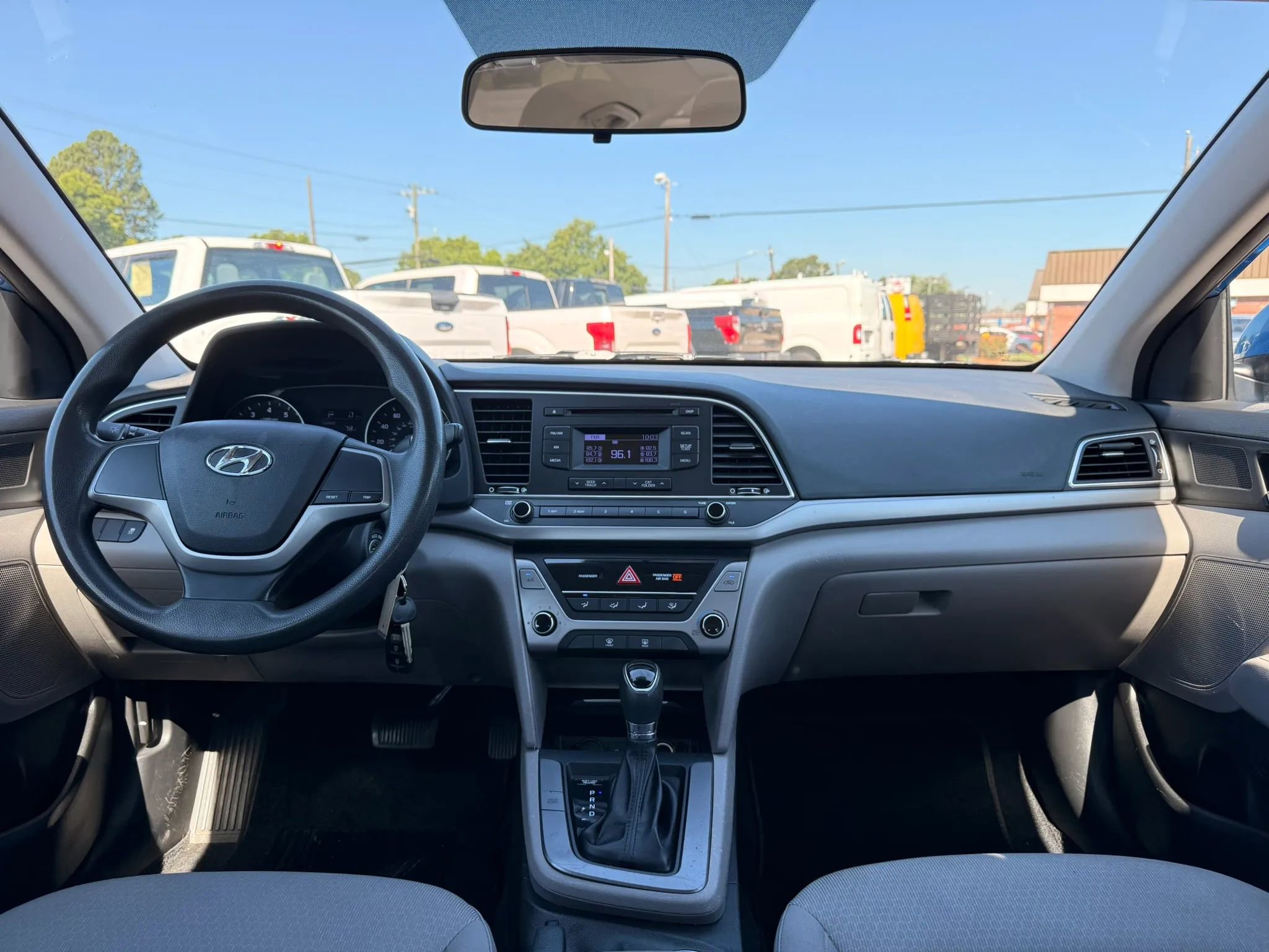 Used 2017 Hyundai Elantra SE FWD image 14