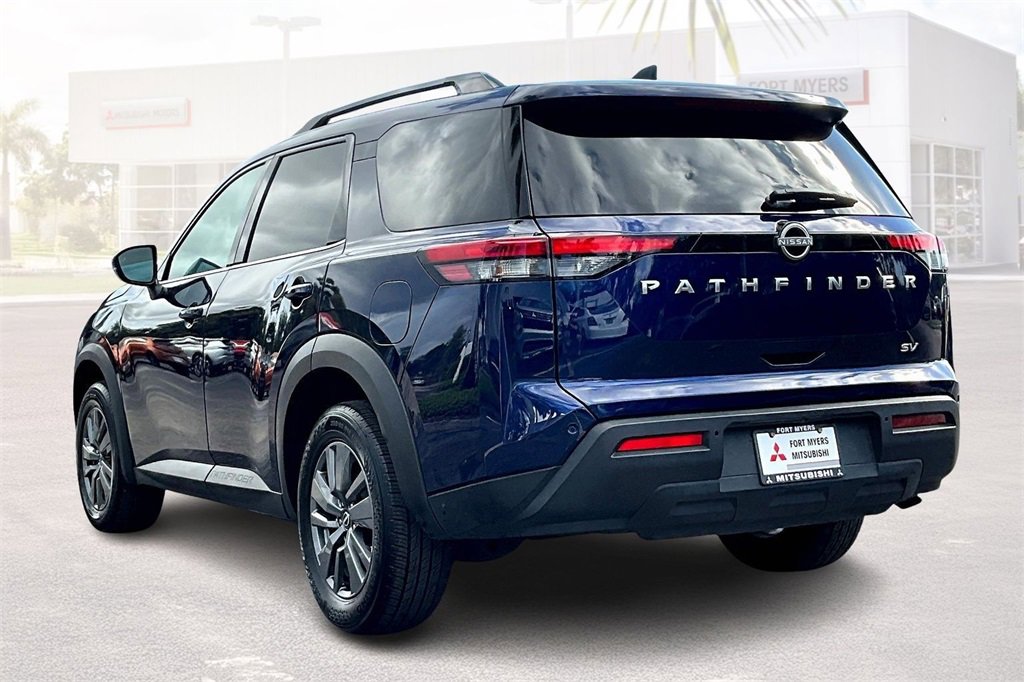 Used 2024 Nissan Pathfinder SV image 35
