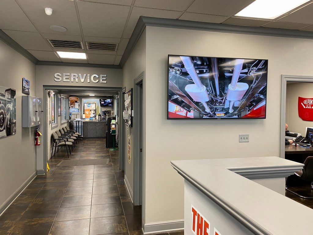 Used 2015 RAM 1500 Sport w/ Remote Start & Security Group image 32