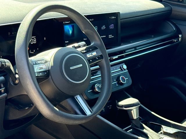 Certified 2025 Hyundai Santa Cruz SE image 17