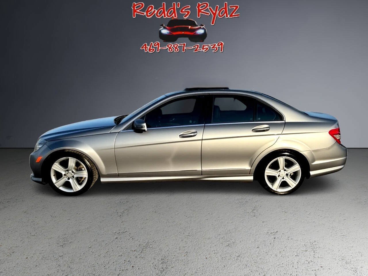 Used 2011 Mercedes-Benz C 300 Sedan image 6
