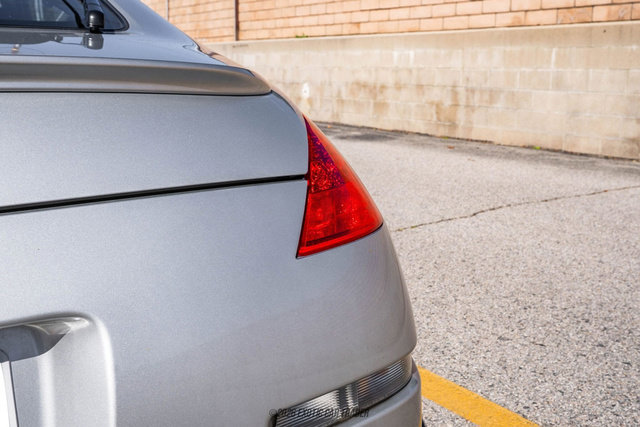 Used 2006 Nissan 350Z Coupe w/ (N93) Cargo Convenience Pkg image 37