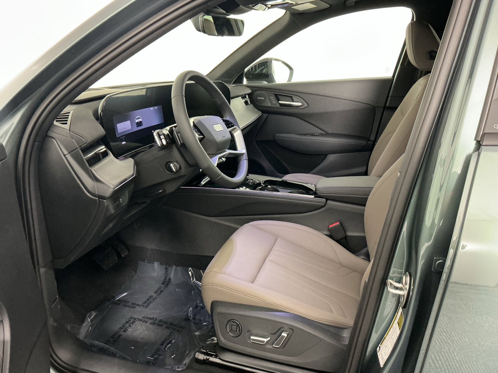 New 2026 Audi Q3 quattro 2.0T AWD/4WD image 11