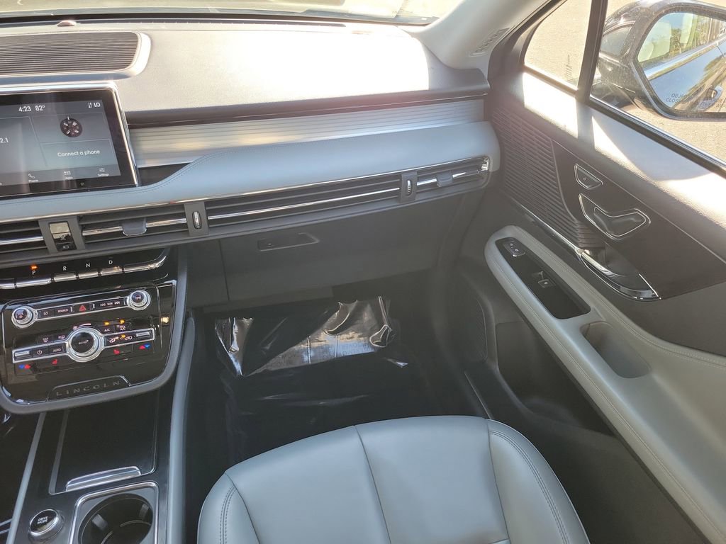 Certified 2022 Lincoln Corsair FWD image 18