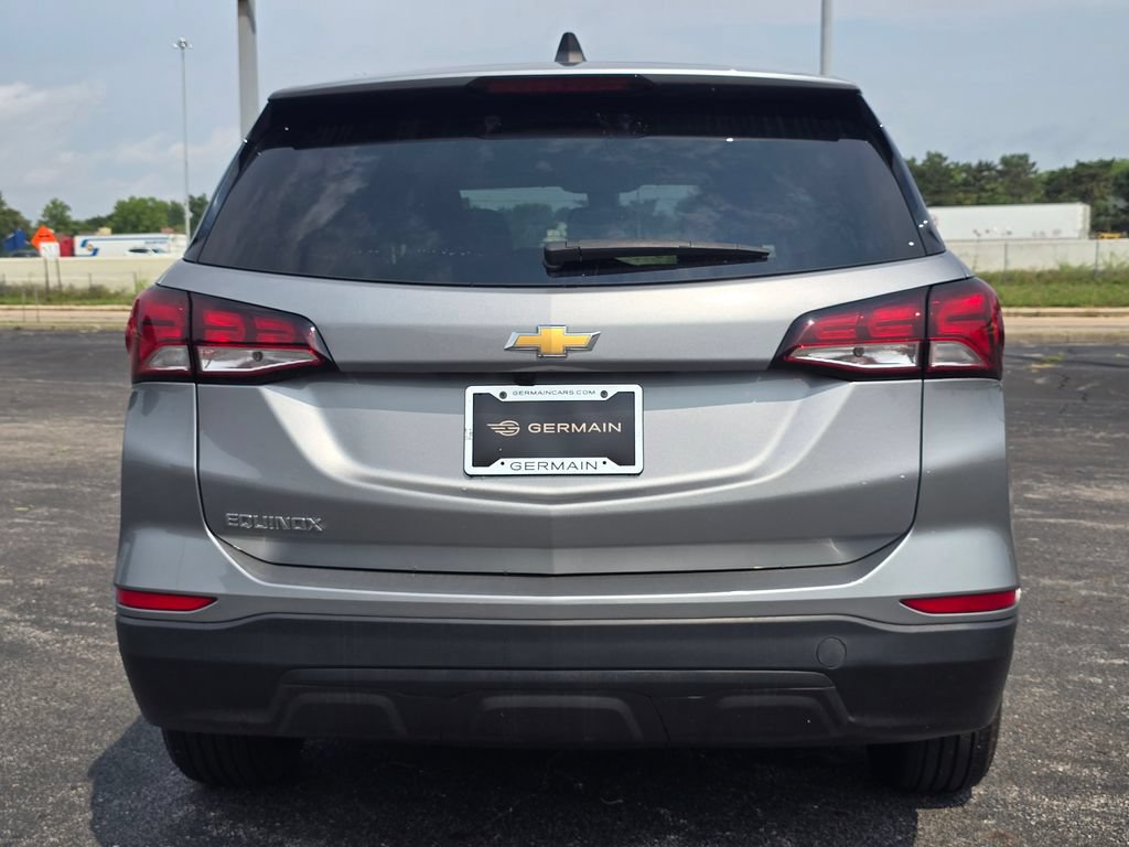 Used 2024 Chevrolet Equinox LS w/ LS Convenience Package FWD image 12