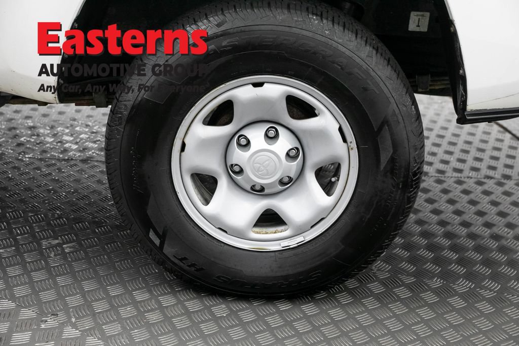 Used 2020 Toyota Tacoma SR RWD image 30