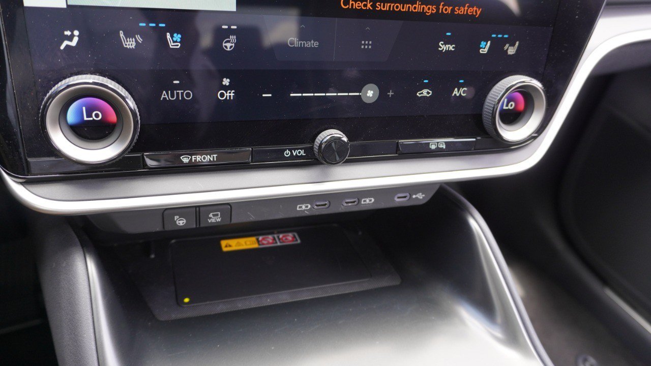 Certified 2024 Lexus RZ 450e Premium w/ Technology Package AWD/4WD image 18