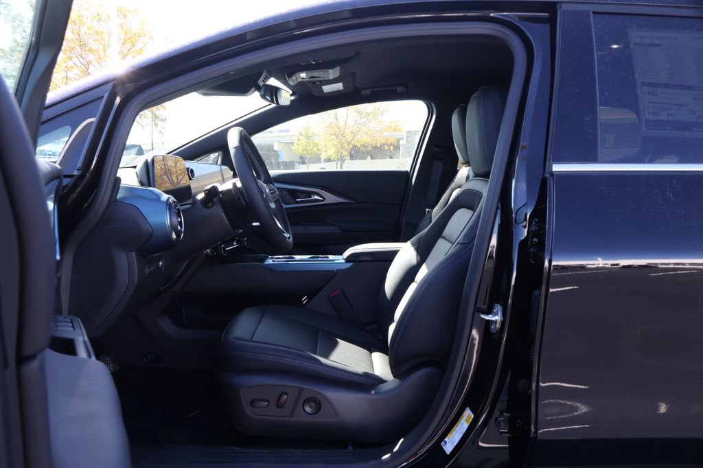 New 2026 Chevrolet Equinox EV LT image 14