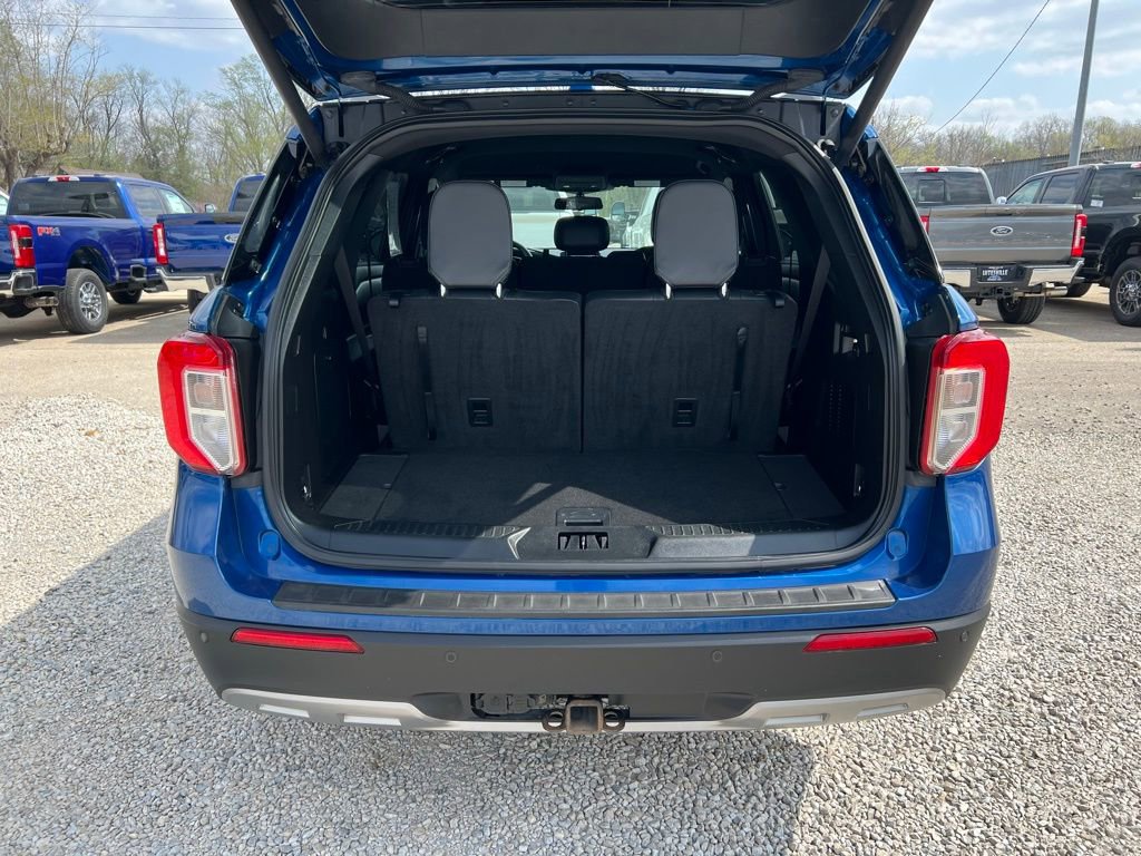 Used 2020 Ford Explorer XLT w/ Equipment Group 202A image 17