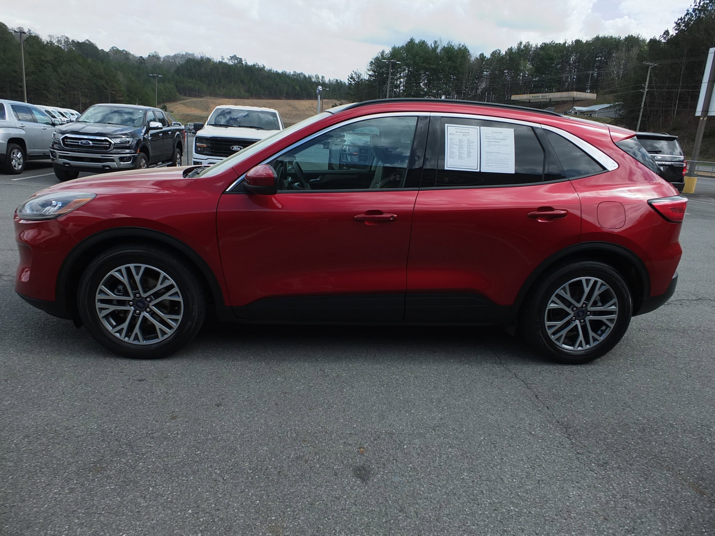 Used 2021 Ford Escape SEL w/ Technology Package image 6
