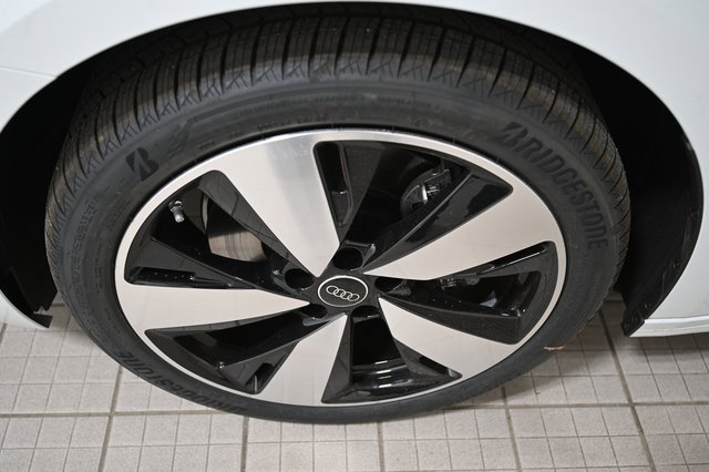 New 2025 Audi A5 2.0T Premium image 18