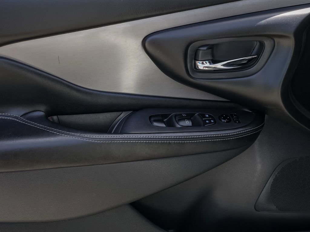 Used 2019 Nissan Murano SV w/ Cargo Package FWD image 24