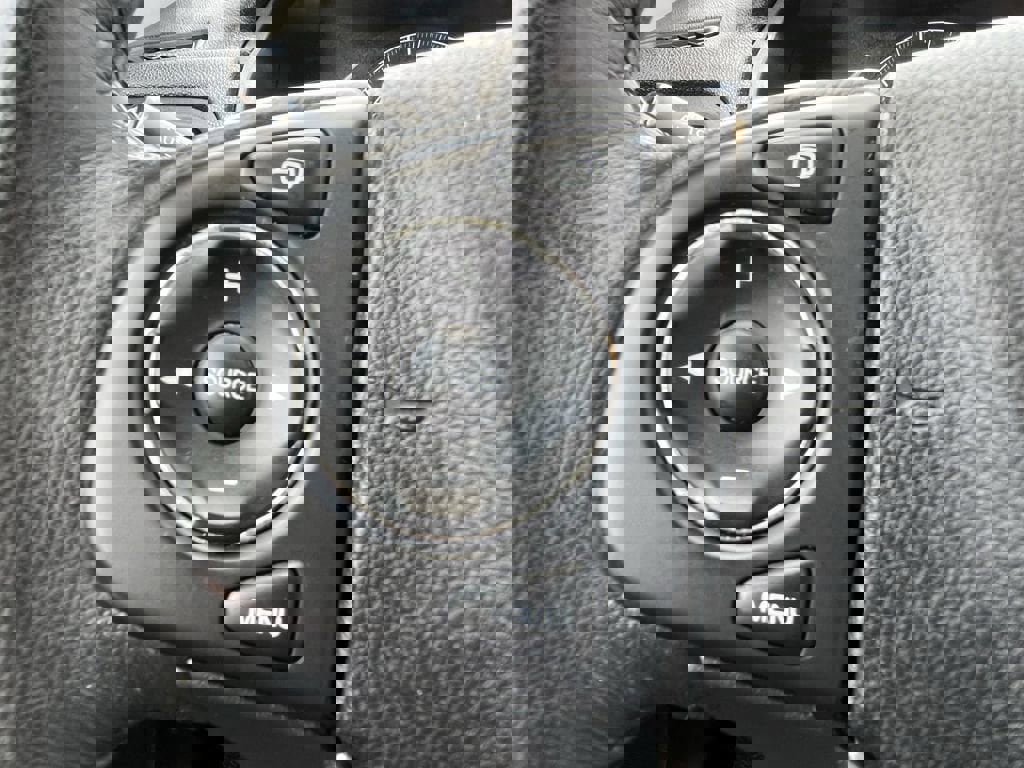 Used 2015 Honda CR-V Touring image 32