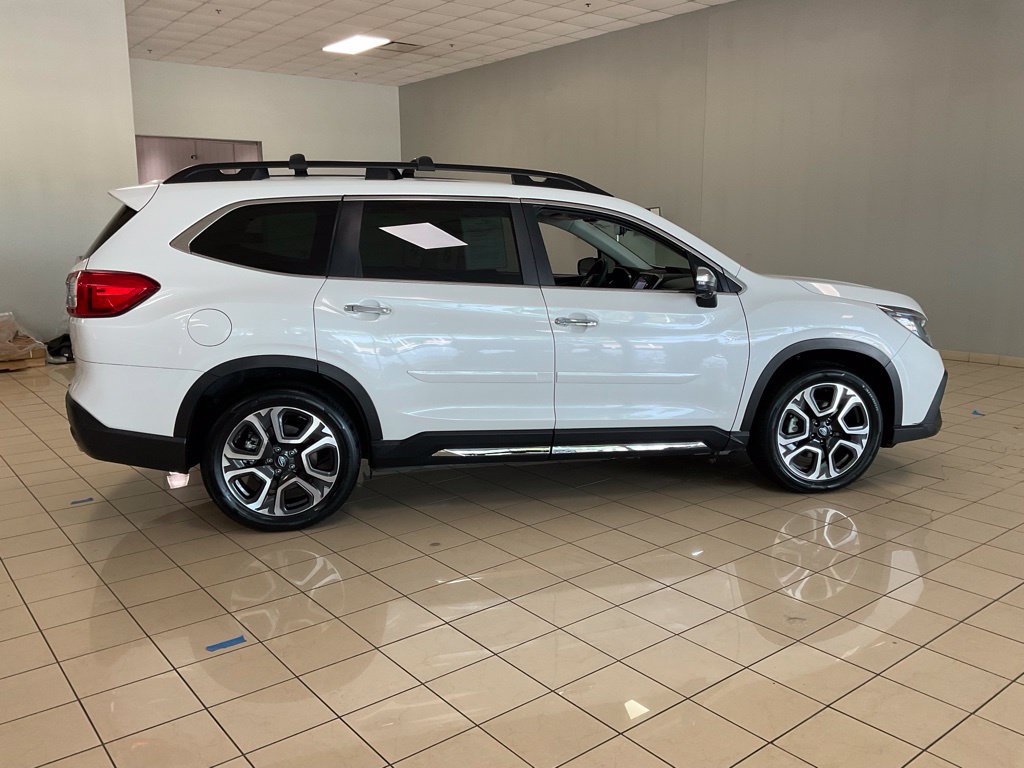 Used 2023 Subaru Ascent Touring AWD/4WD image 7