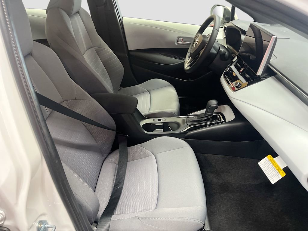 Used 2026 Toyota Corolla SE w/ SE Premium Package image 26