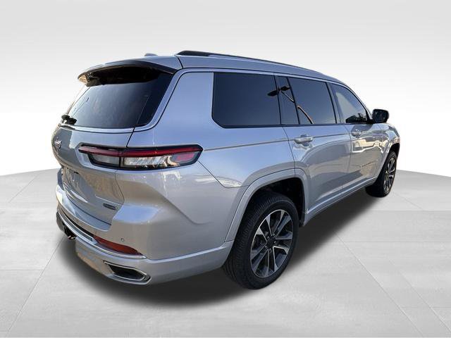 Used 2023 Jeep Grand Cherokee L Overland w/ Luxury Tech Group IV AWD/4WD image 7