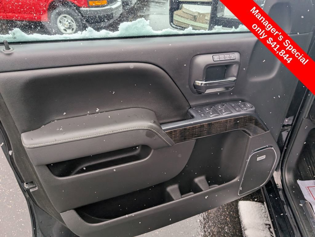 Used 2016 GMC Sierra 2500 Denali w/ Duramax Plus Package image 15