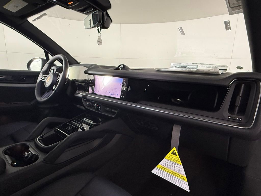 New 2026 Porsche Cayenne Coupe image 19