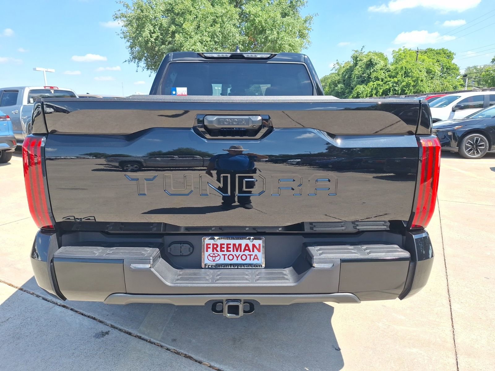 Used 2026 Toyota Tundra SR5 w/ SX Package AWD/4WD image 5