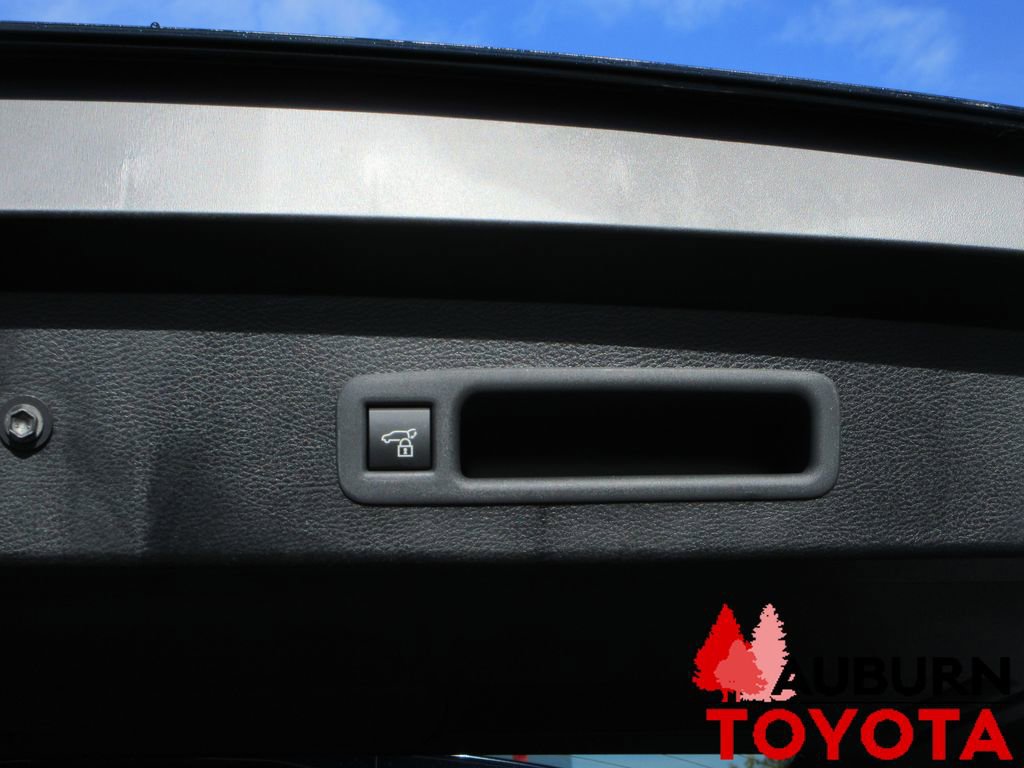 New 2026 Toyota Sienna Limited image 5