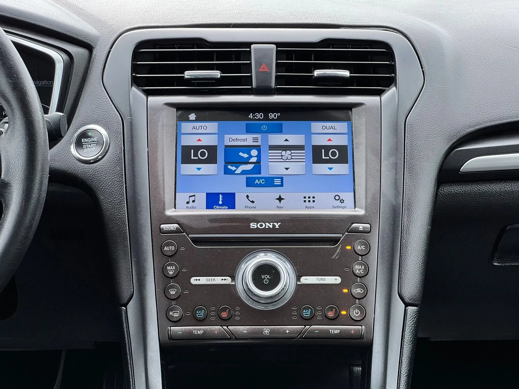 Used 2017 Ford Fusion Titanium AWD/4WD image 25