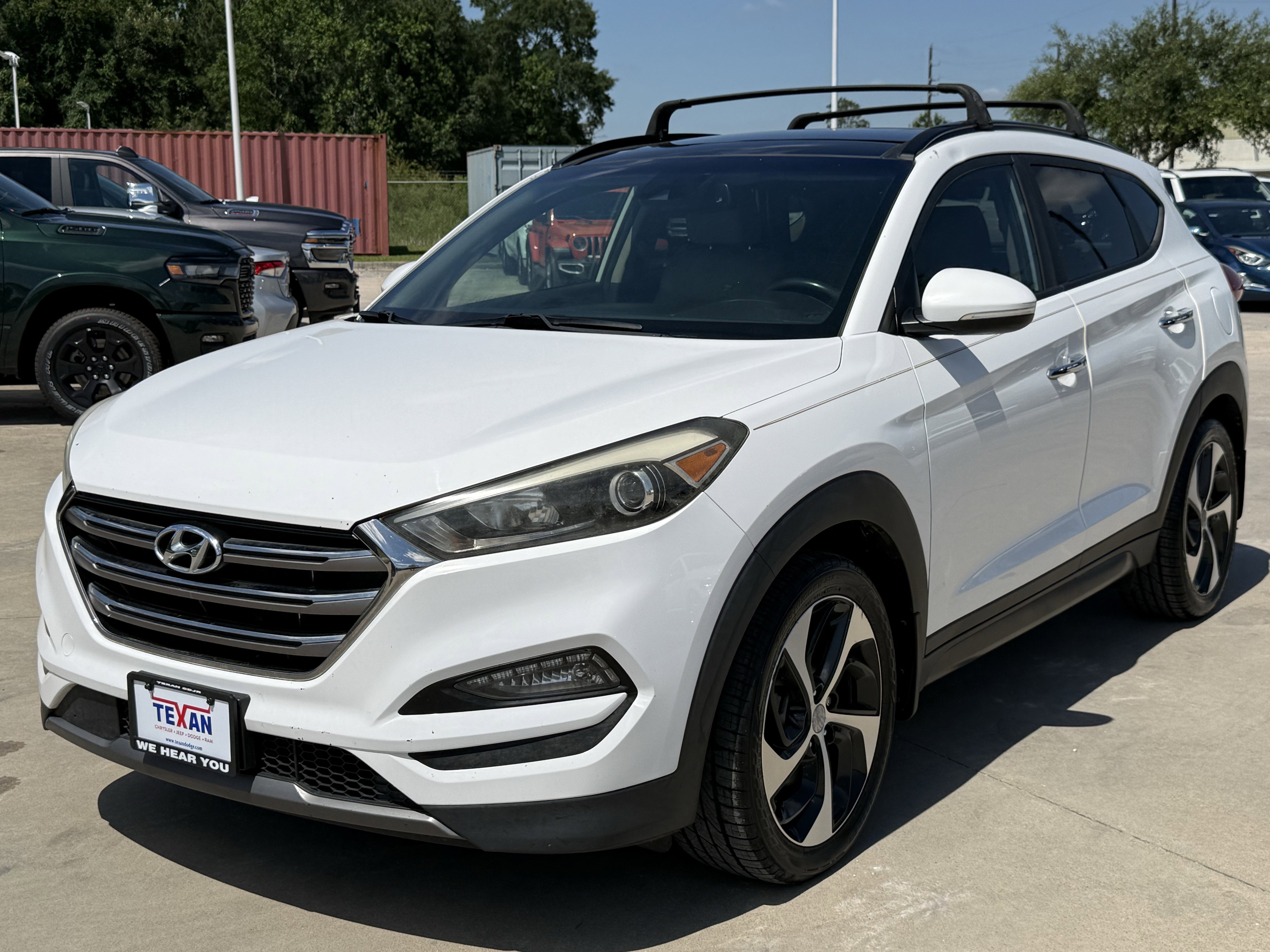 Used 2016 Hyundai Tucson Limited w/ Option Group 03 AWD/4WD image 9