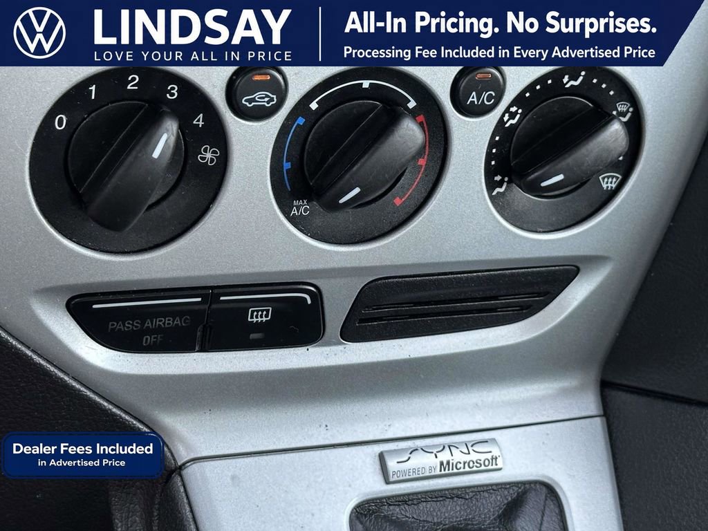 Used 2014 Ford Focus SE FWD image 17