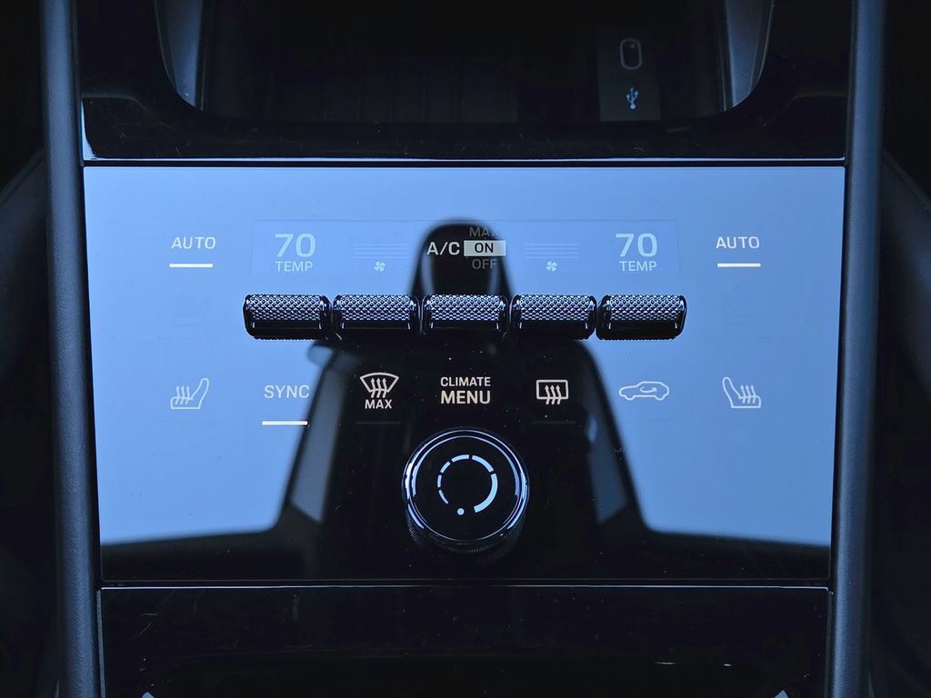 Certified 2026 Porsche Cayenne GTS AWD/4WD image 13