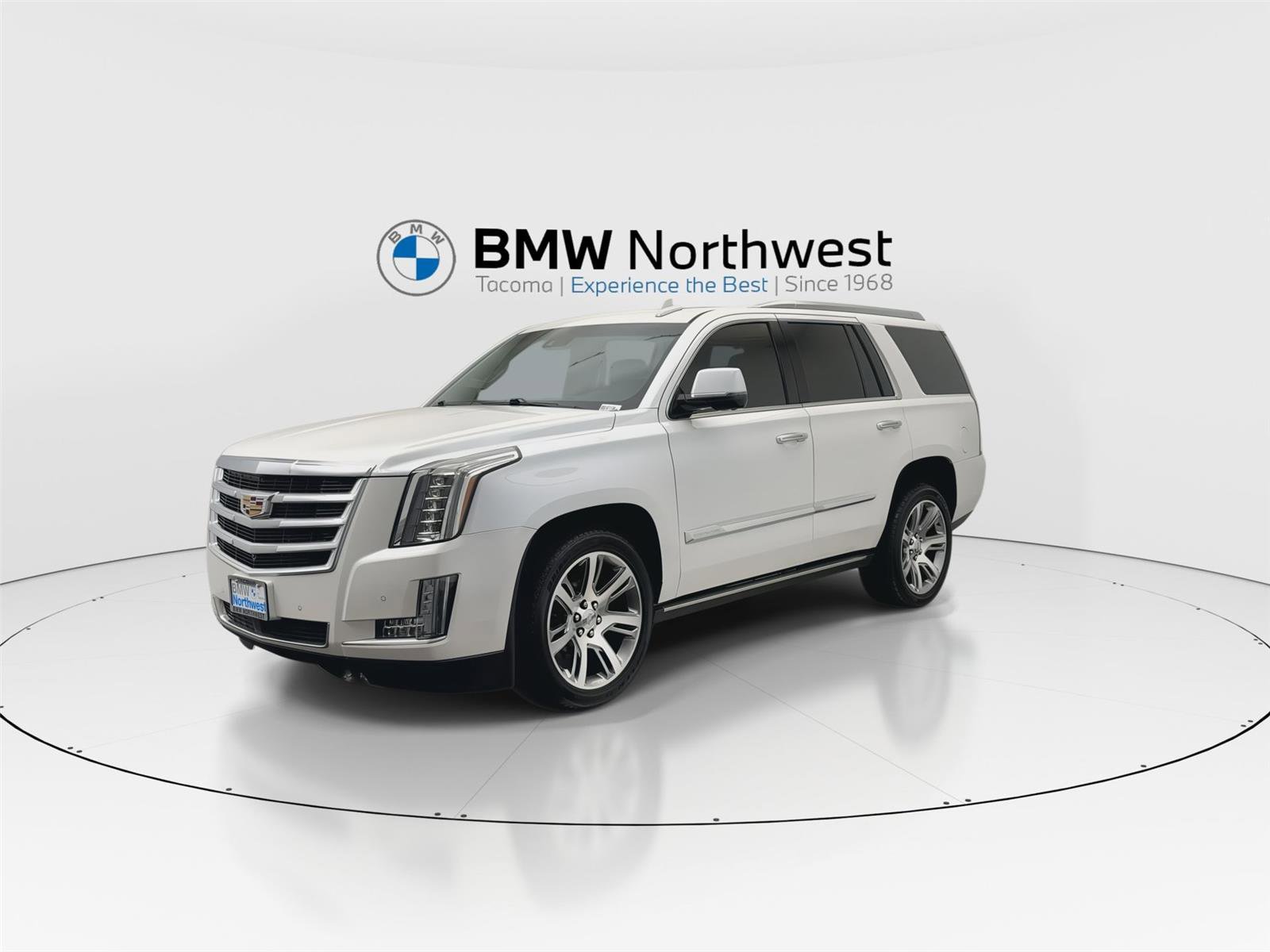 Used 2016 Cadillac Escalade Premium AWD/4WD image 9