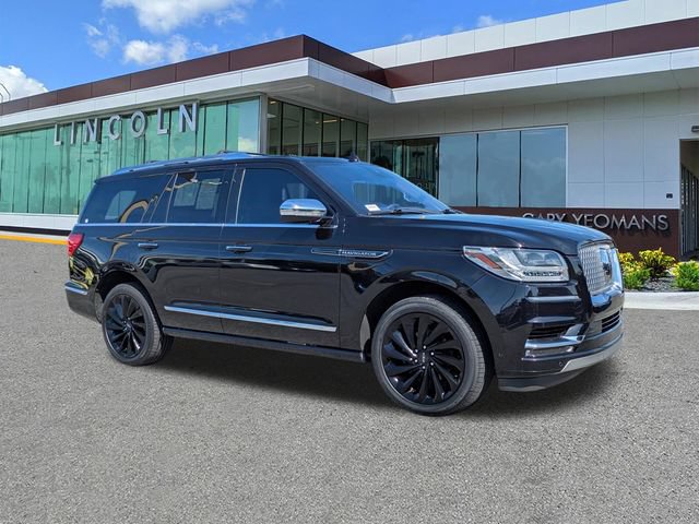 Certified 2020 Lincoln Navigator Black Label w/ Cargo Convenience Package AWD/4WD image 2