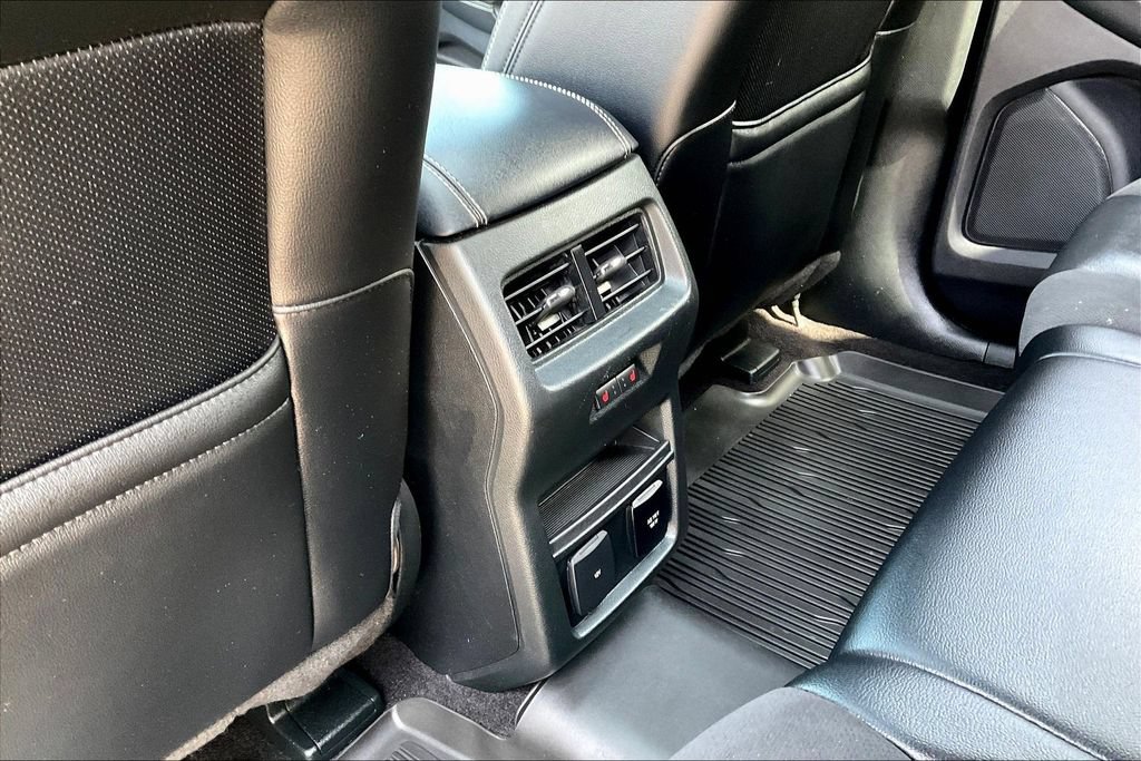 Used 2019 Ford Edge ST w/ Equipment Group 401A AWD/4WD image 22