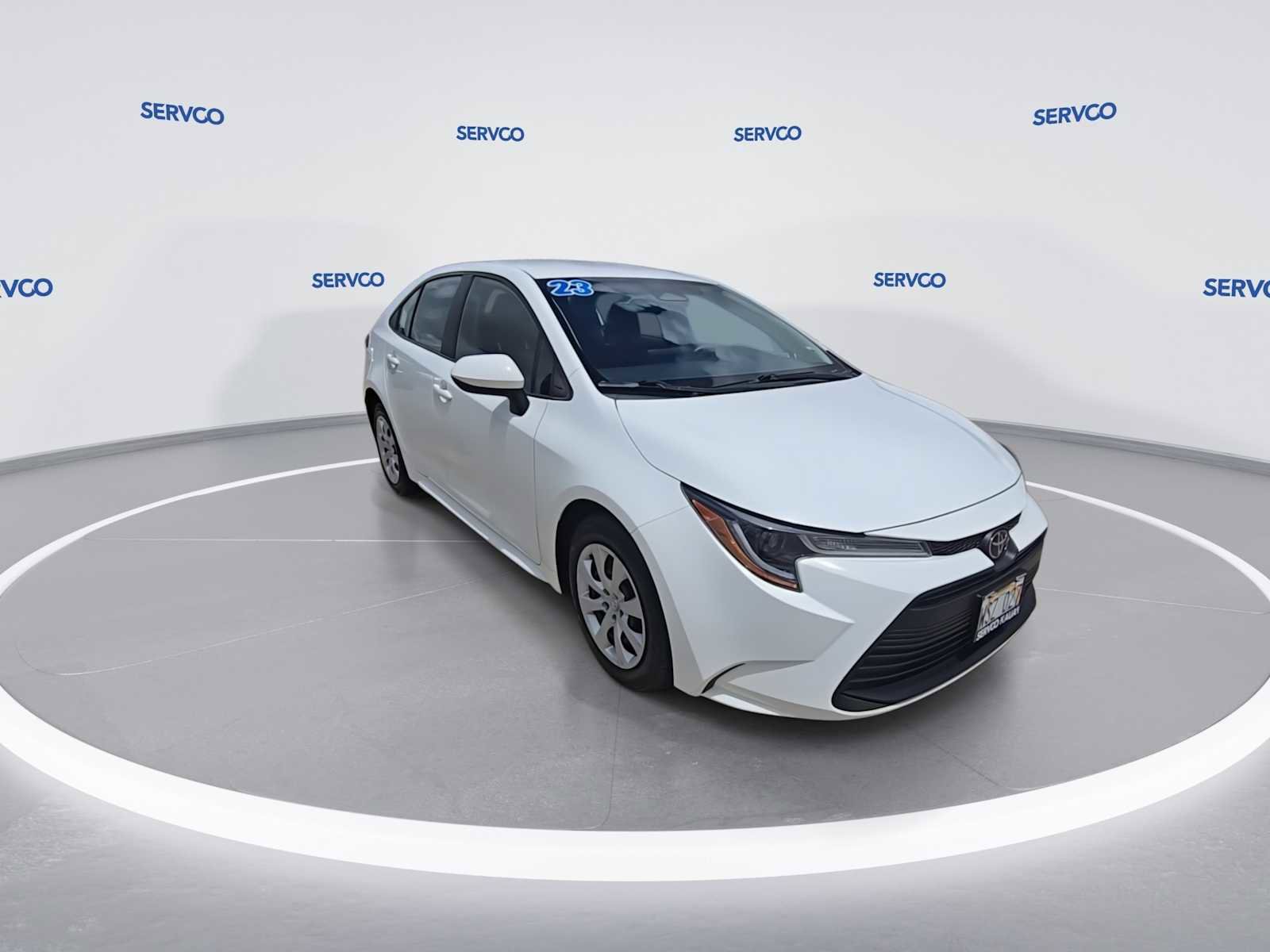 Used 2023 Toyota Corolla LE image 2