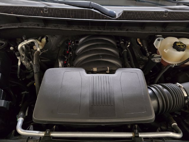 Used 2025 Chevrolet Suburban LS AWD/4WD image 14