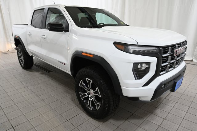 Used 2024 GMC Canyon AT4 image 15