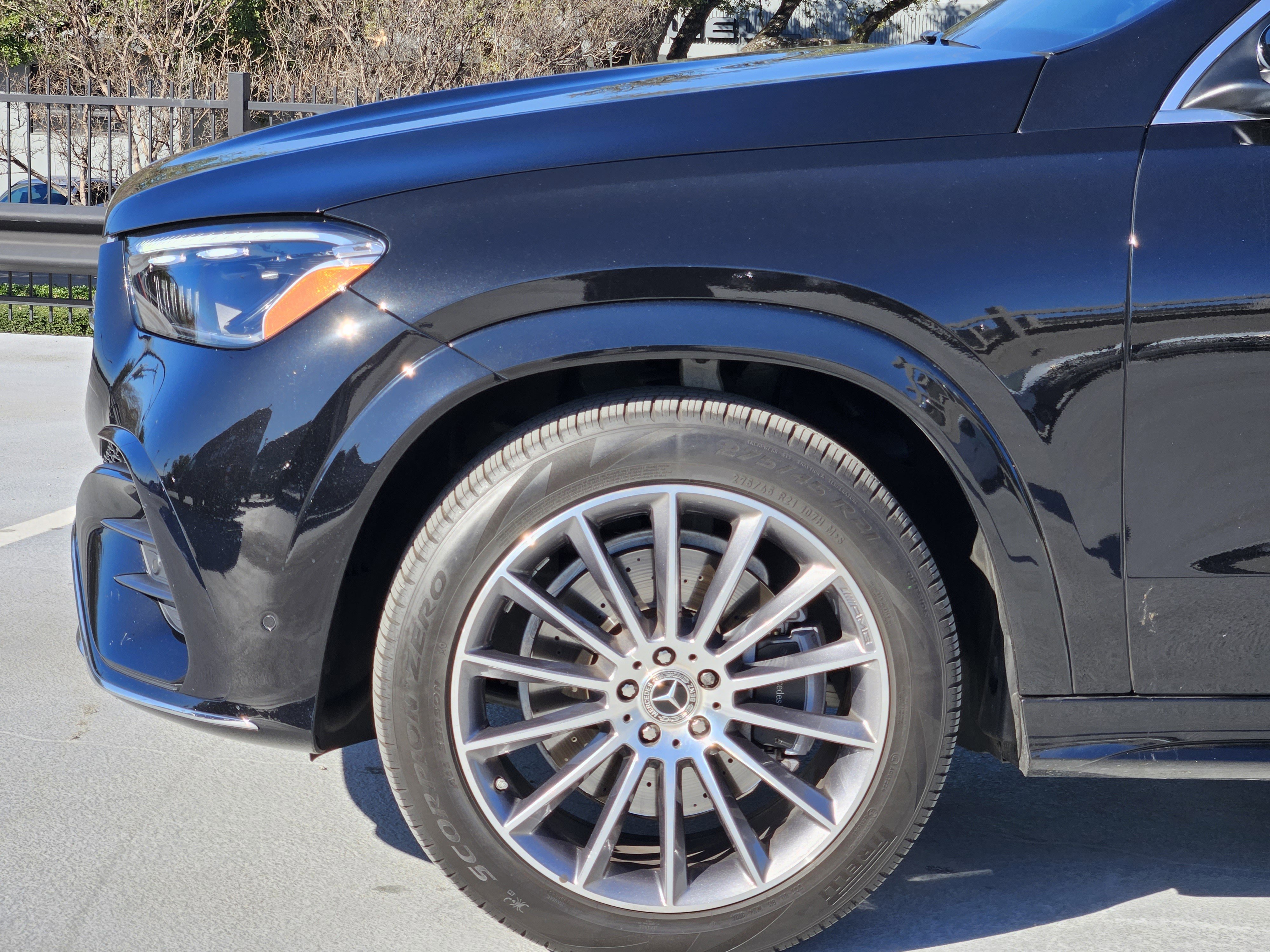 Used 2025 Mercedes-Benz GLE 450 4MATIC image 10